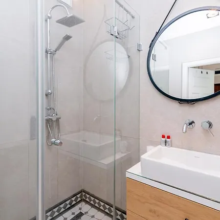 Апартаменты Old Town By Piroko *